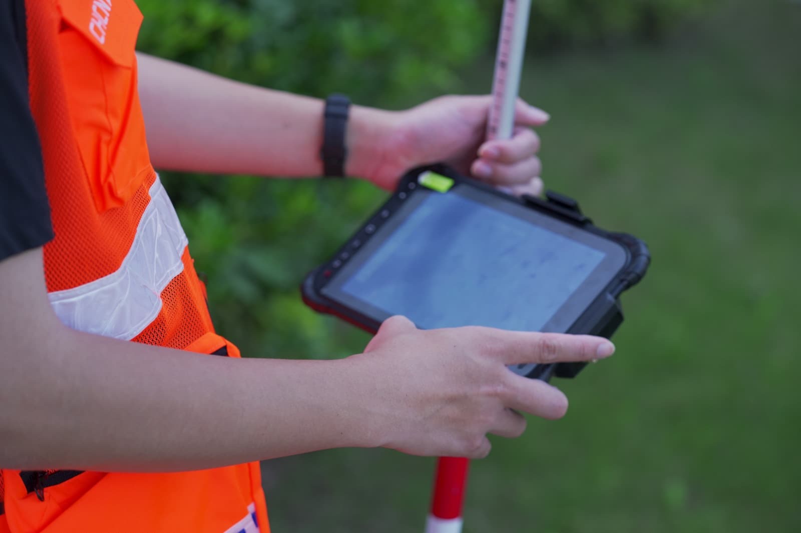 CHCNAV CTS-R100 Robotic Total Station
